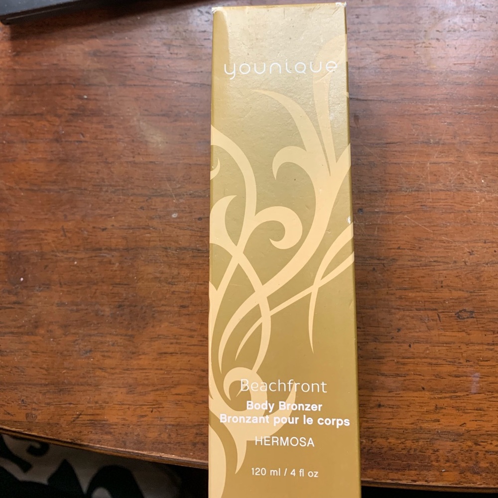 Younique self tanner